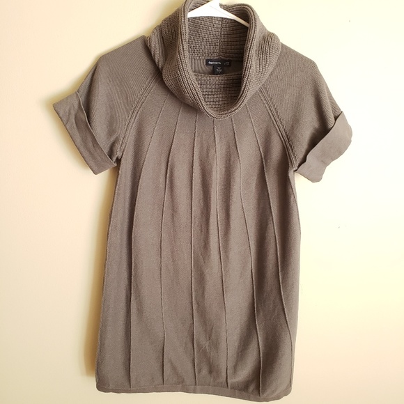 Small GapMaternity shirt - Picture 1 of 1